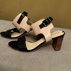 ♥️Via Spiga SZ 7.5 rare black and tan sandals. Super sexy and easy on the toes!